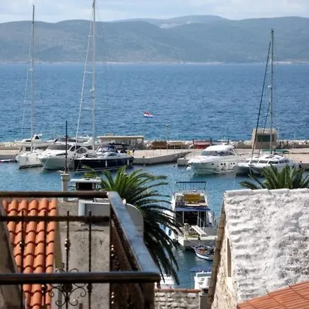 Deluxe Center Apartment Baska Voda