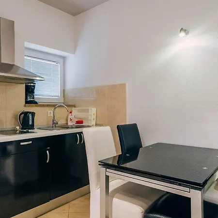 Apartment Deluxe Center